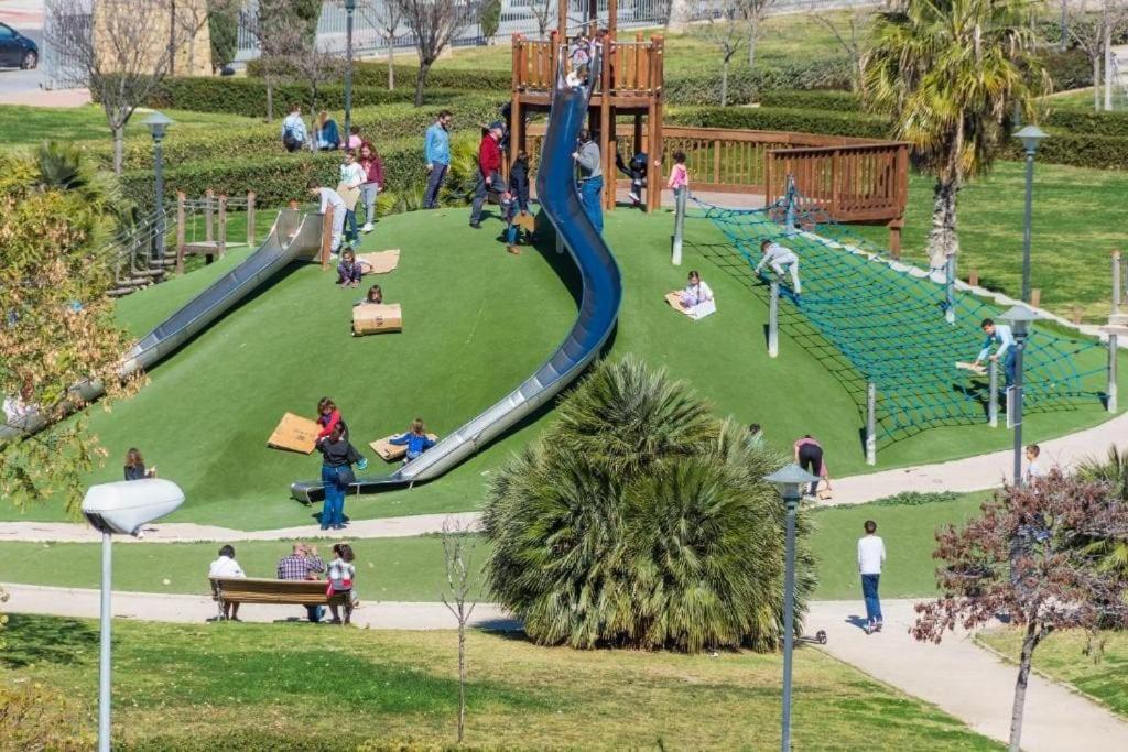 Vacaciones En Malaga Playa Misericordia, Cerca Aeropuerto Bagian luar foto
